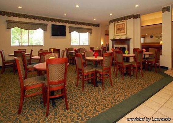 Comfort Suites Rochester Henrietta University Area Exterior foto